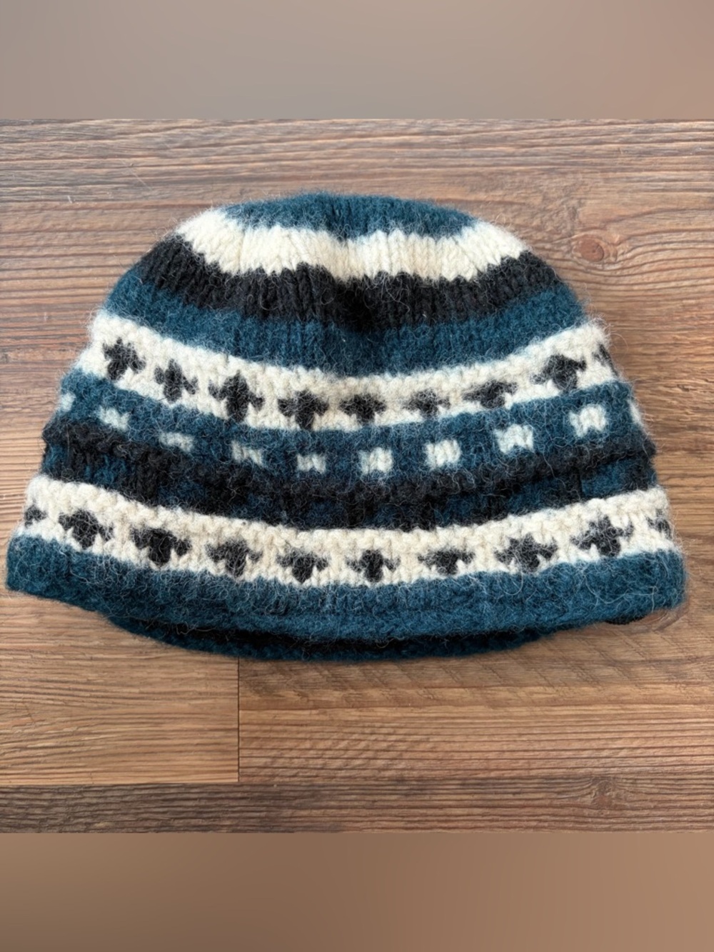 EARTH RAGS BRAND BEANIE MADE IN NEPAL LINED HAT